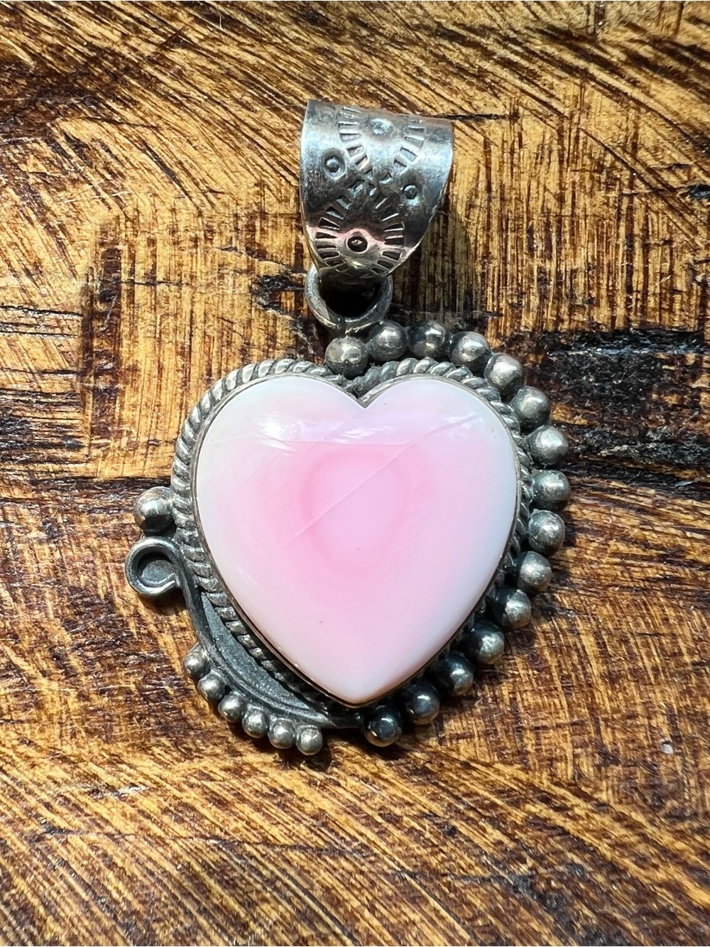 Sterling Silver Queen Conch Heart Pendant